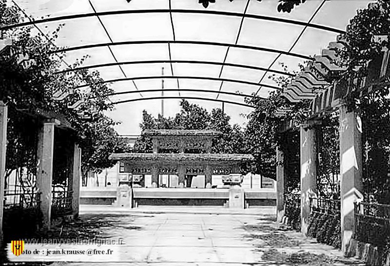 09 1938 Ain El Arba Jardin copie.jpg - Le jardin - 1938. (photo Jean Krausse)